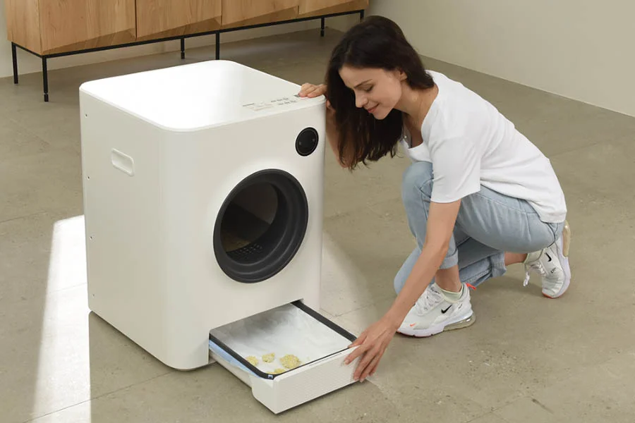 robot litter box